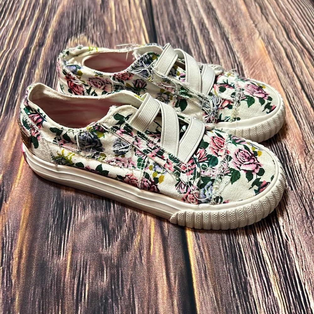 Blowfish Floral Slip On’s- Size 10